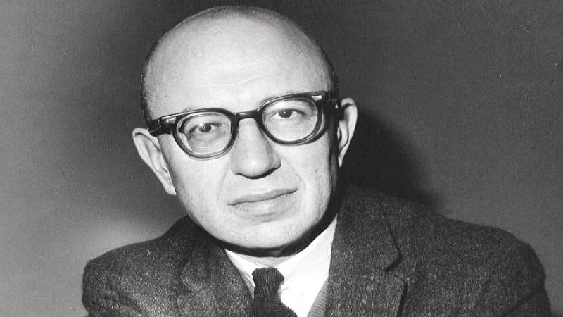 Howard Fast's books expose reality of 'freedom of speech' in US: Ayatollah Khamenei